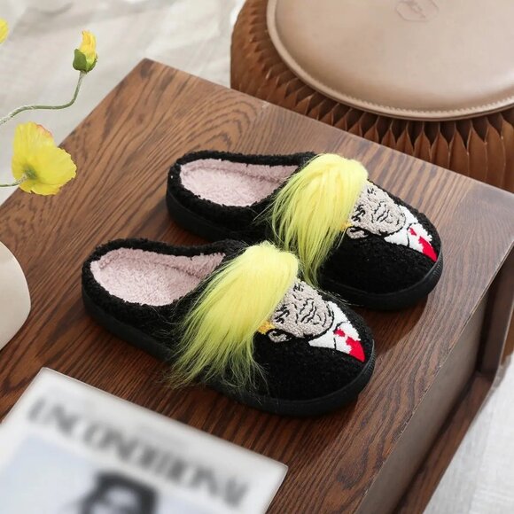 NEW Trump Size 7 Black Yellow Hair Lounging Slippers - Picture 3 of 12